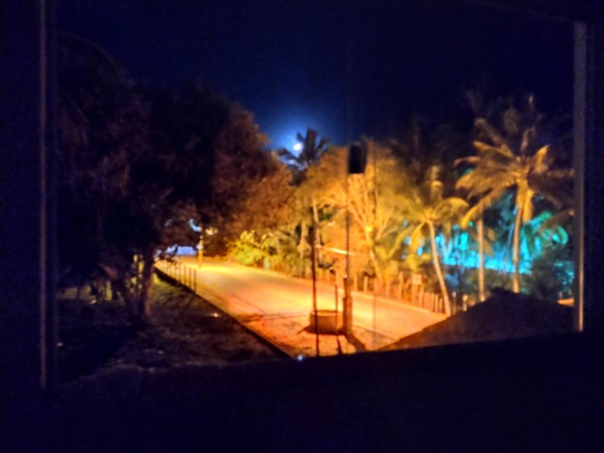 O Paraiso E Aqui Abrolhos - Suite Privativa, Cama De Casal, Ar Condicionado E Tv - Cafe Da Manha De Frente Para O Mar Caravelas Exterior photo